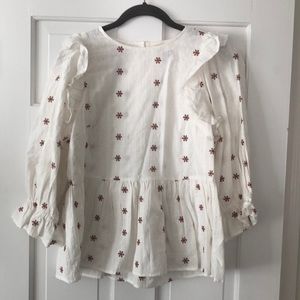 Universal Thread ruffle top with eyelet detailing